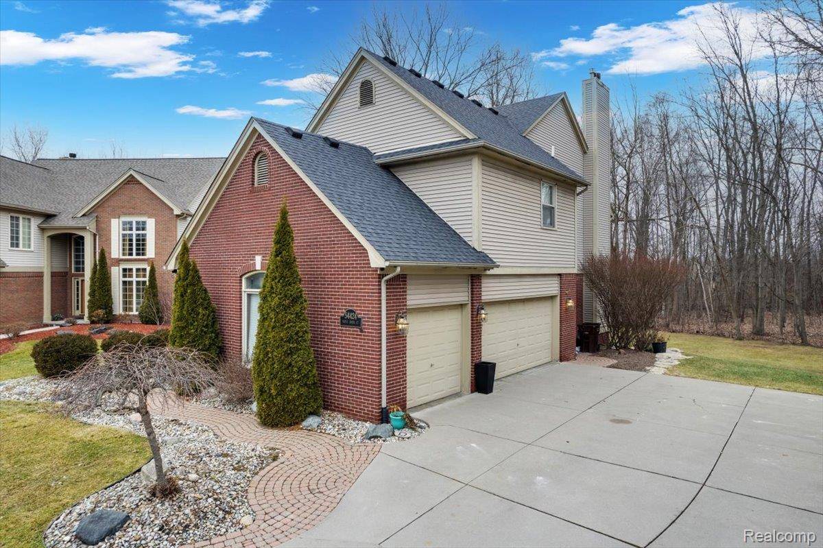 Shelby Twp, MI 48316,54424 Maple Creek CT