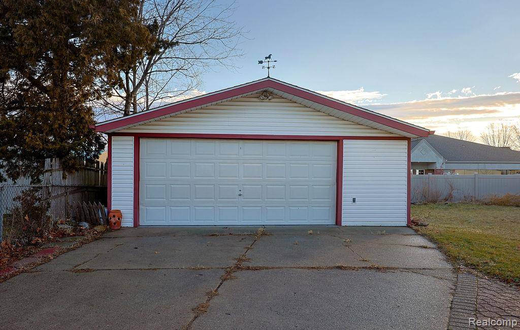 Sterling Heights, MI 48313,43428 Hartwick DR