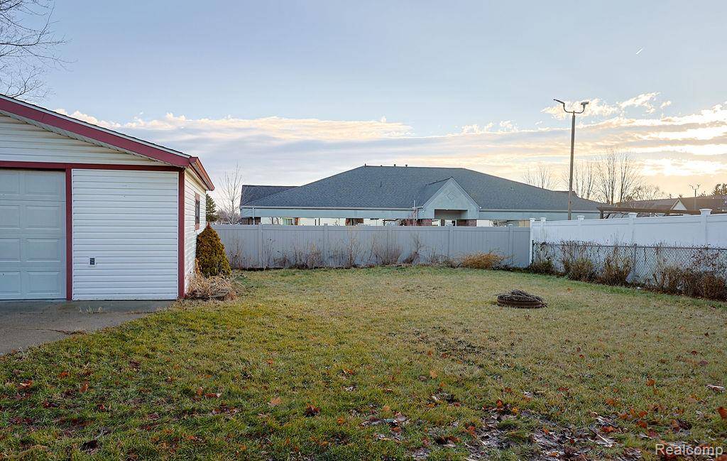 Sterling Heights, MI 48313,43428 Hartwick DR