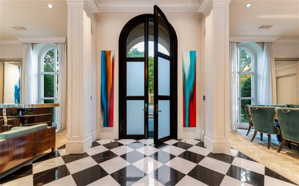 Dallas, TX 75229,10989 Crooked Creek Drive