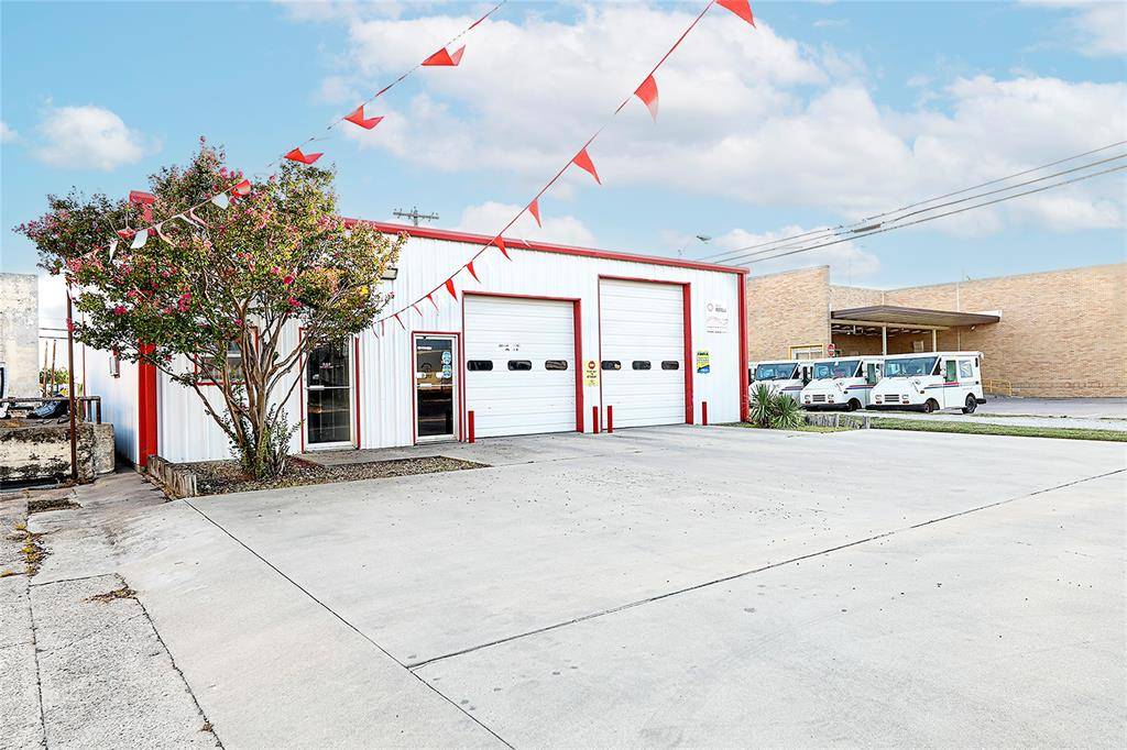 Bowie, TX 76230,108 E Wise Street