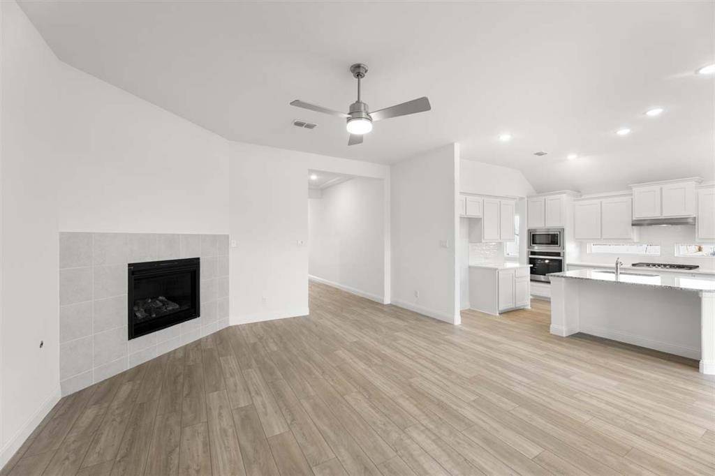 Pilot Point, TX 75009,14418 Mietner Street