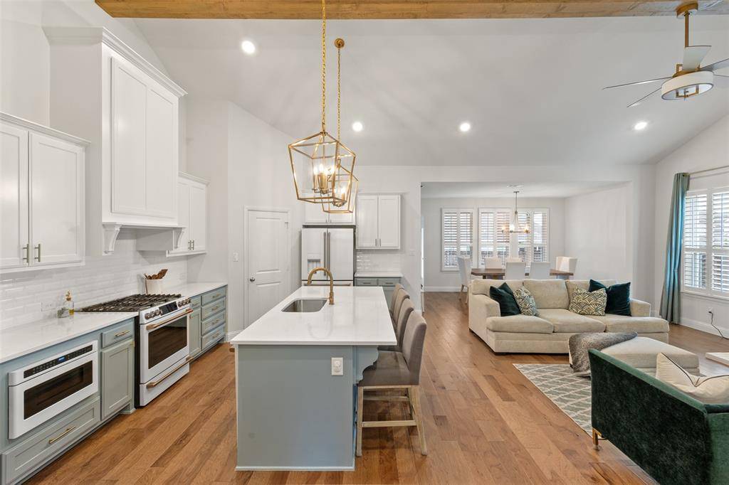 Aledo, TX 76008,825 Highlands Avenue