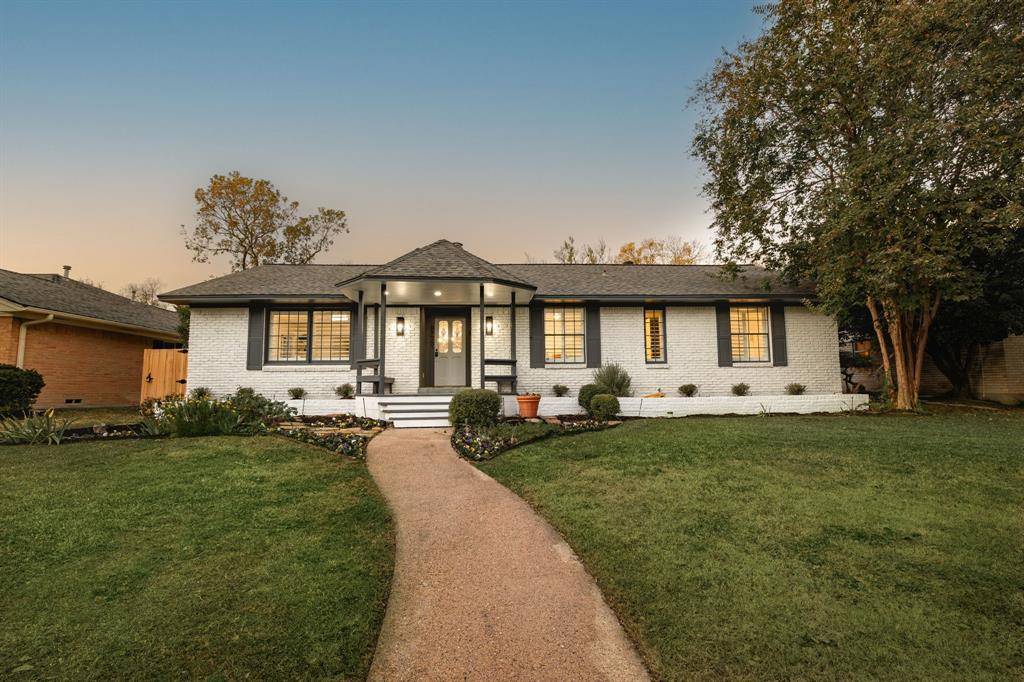 Dallas, TX 75238,9723 Broken Bow Road