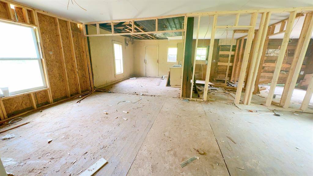 Paris, TX 75460,380 3rd Street NE