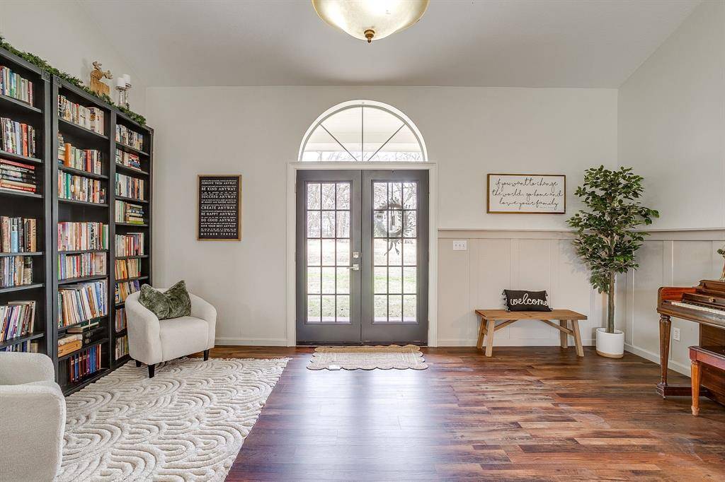 Grandview, TX 76050,9948 S Highway 171