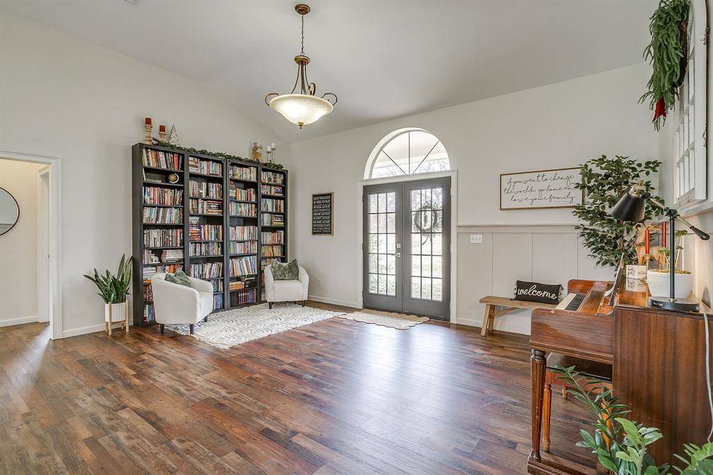 Grandview, TX 76050,9948 S Highway 171