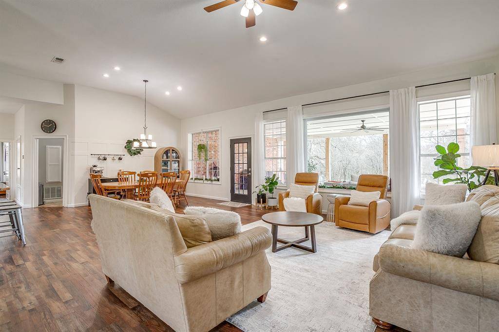 Grandview, TX 76050,9948 S Highway 171