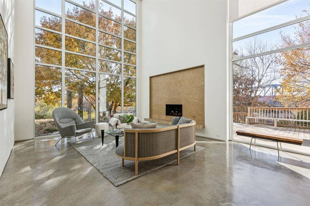 Dallas, TX 75243,51 Vanguard Way