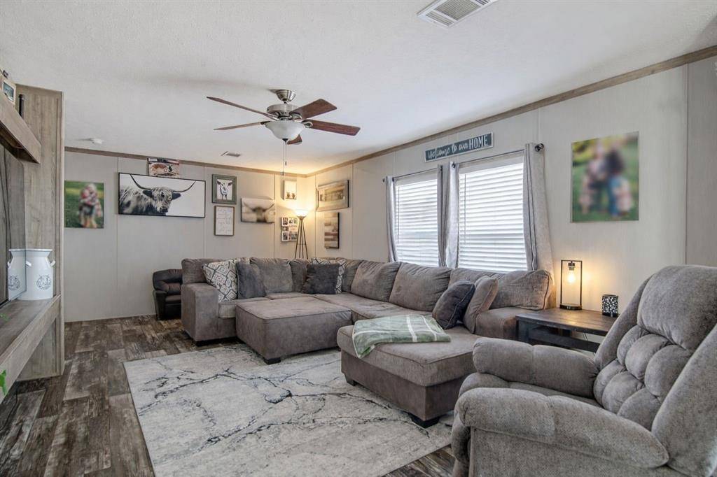 Whitney, TX 76692,334 Lake Whitney Drive