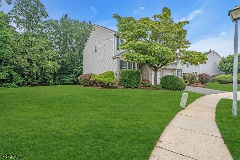 Edison Twp., NJ 08820,28 Hawthorn Dr #28