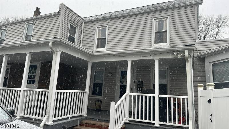 Rahway City, NJ 07065,1853 Barnett St