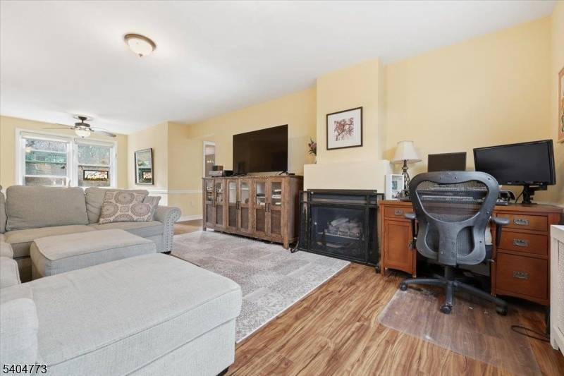 Verona Twp., NJ 07044,349 Bloomfield Ave #117