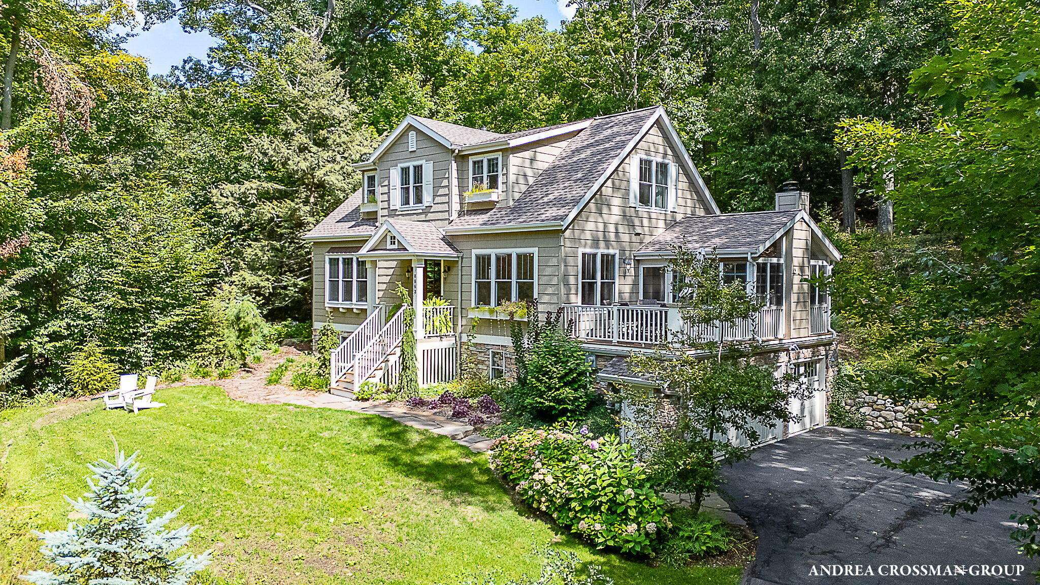 West Olive, MI 49460,8863 Lakeshore DR