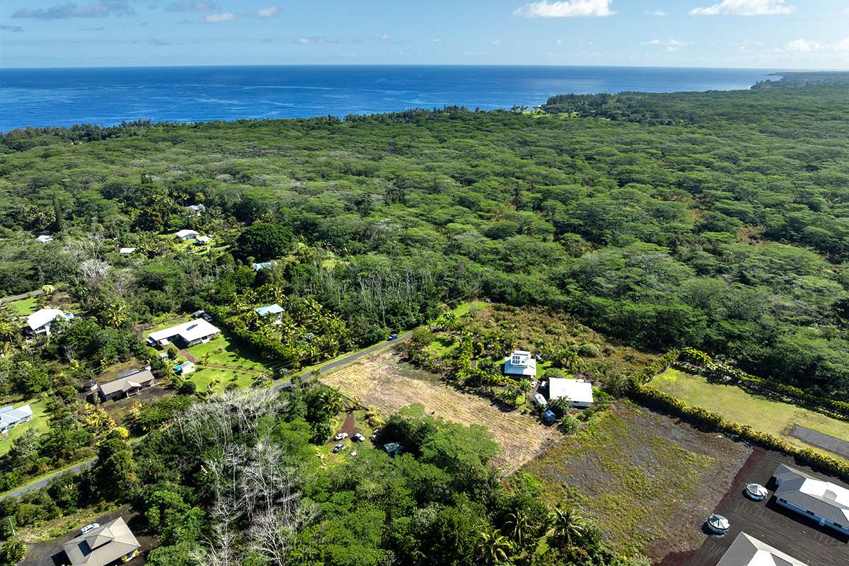 Keaau, HI 96749,15-2066 5TH AVE