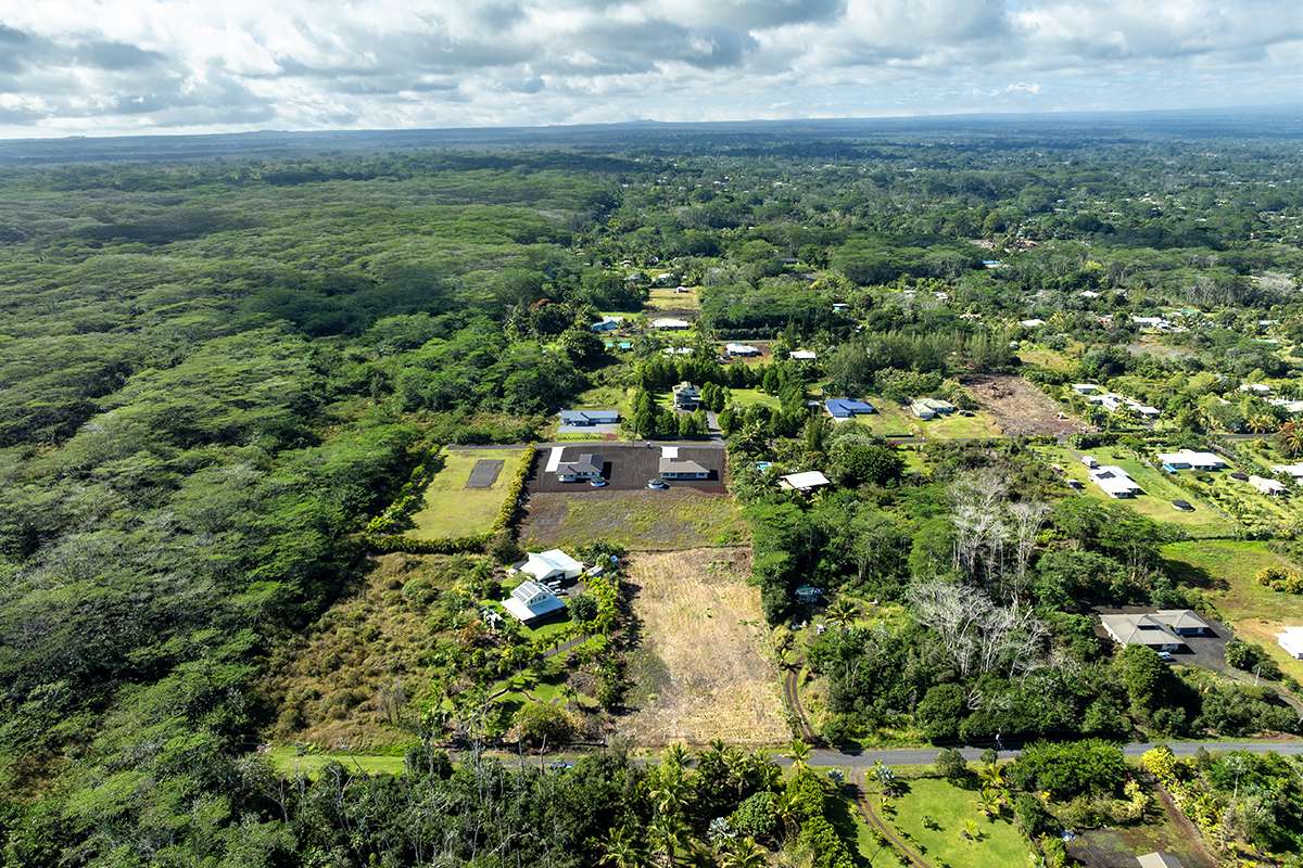 Keaau, HI 96749,15-2066 5TH AVE