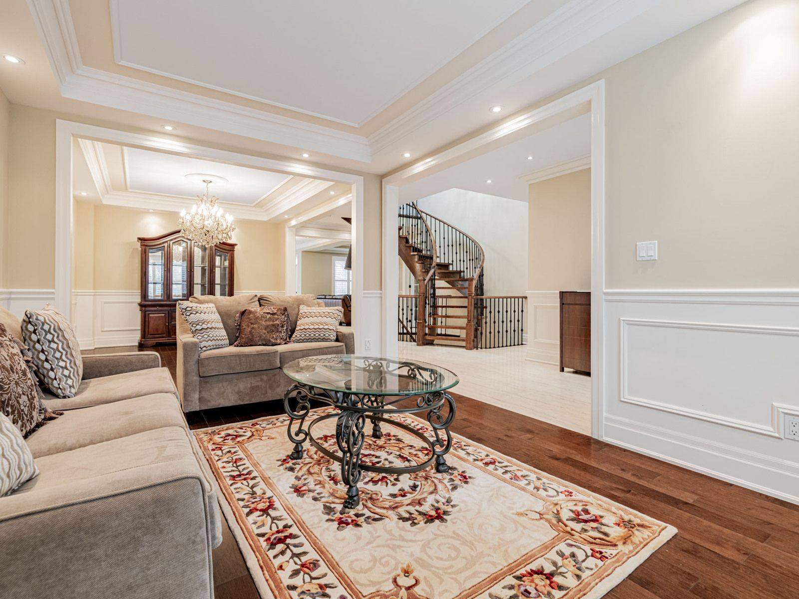 Toronto C07, ON M2R 2M2,394 Connaught AVE