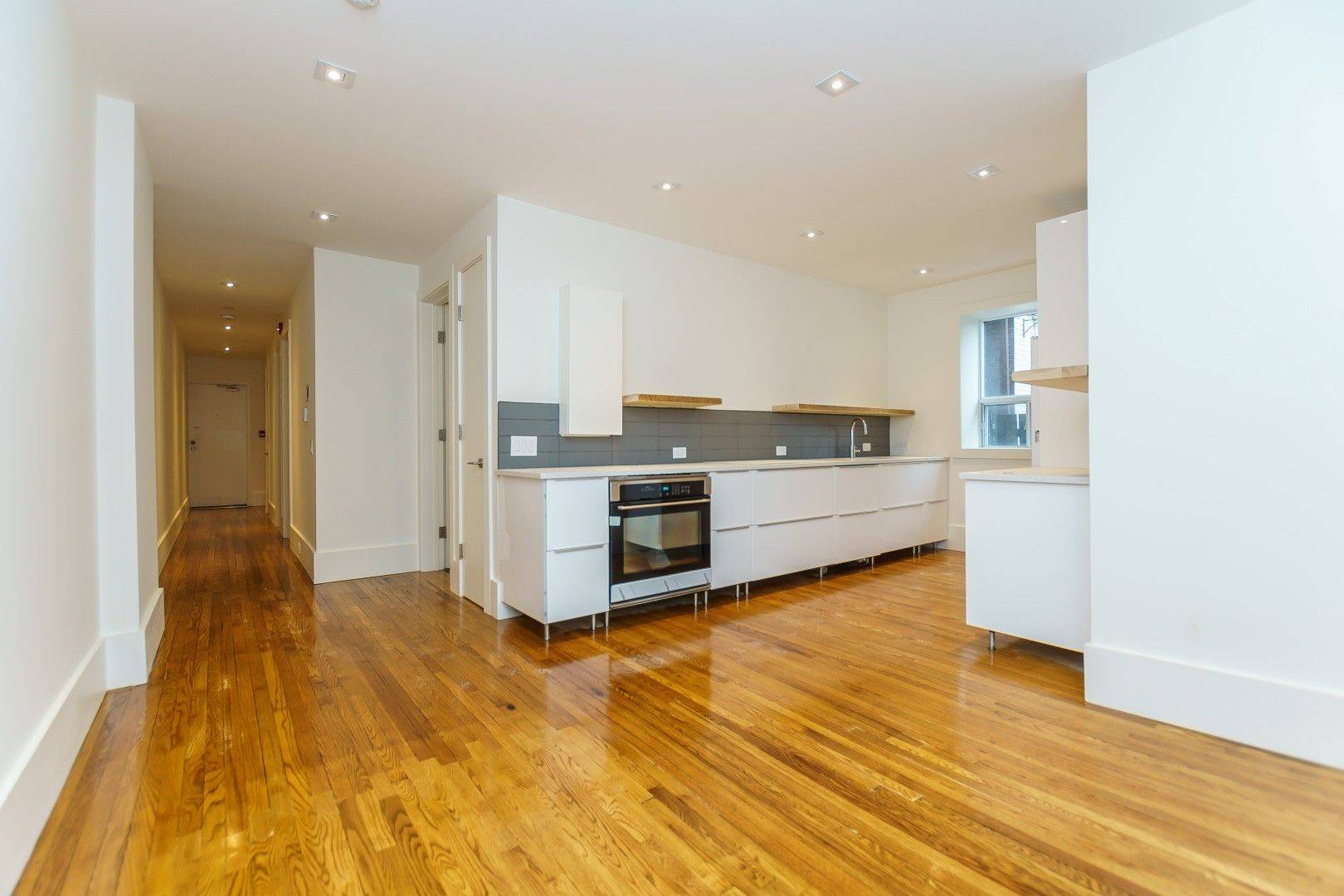 Toronto C08, ON M5A 3K5,302 Sumach ST #1