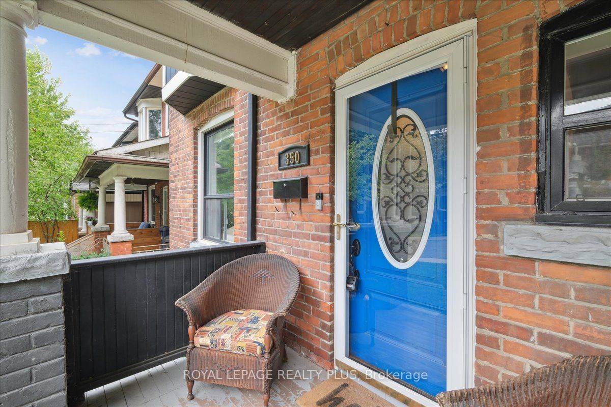 Toronto C02, ON M5R 3C9,350 Albany AVE