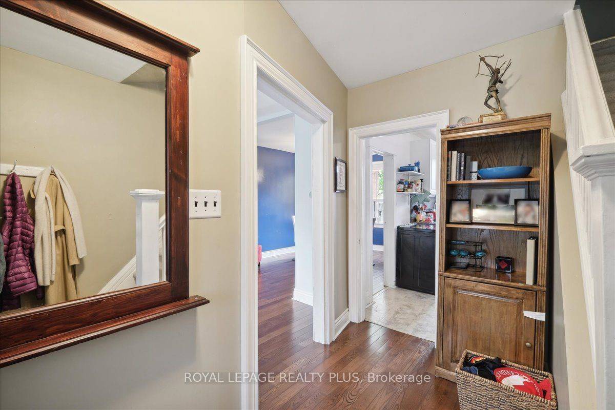 Toronto C02, ON M5R 3C9,350 Albany AVE