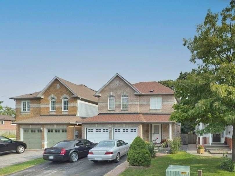 Pickering, ON L1W 4A4,1203 Monica Cook PL