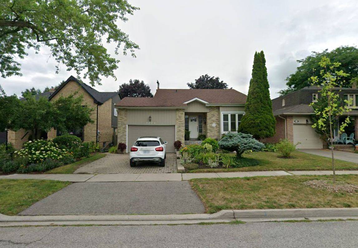 Pickering, ON L1V 3K9,1226 Canborough CRES