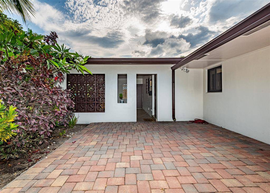 Fort Lauderdale, FL 33308,2113 NE 62nd St