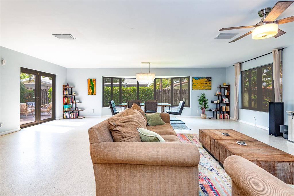 Fort Lauderdale, FL 33308,2113 NE 62nd St