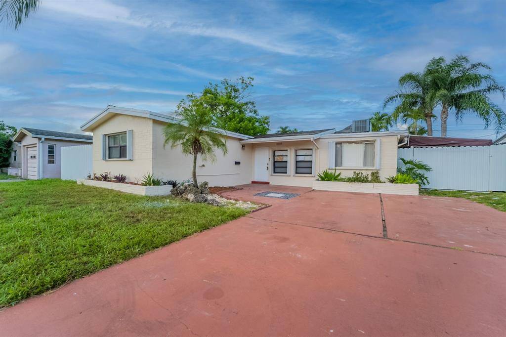 Hollywood, FL 33024,6660 Allen St