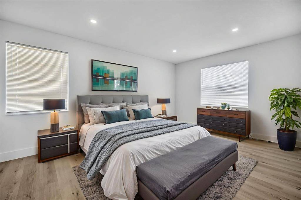 Fort Lauderdale, FL 33304,1015 NE 17th Ave #201