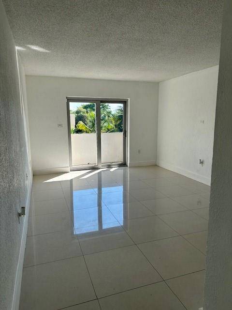 Miami, FL 33126,Address not disclosed