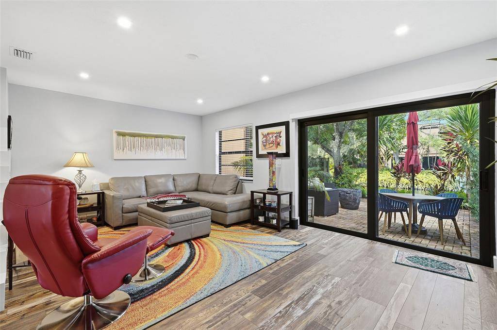 Fort Lauderdale, FL 33305,261 NE 16th Pl #305