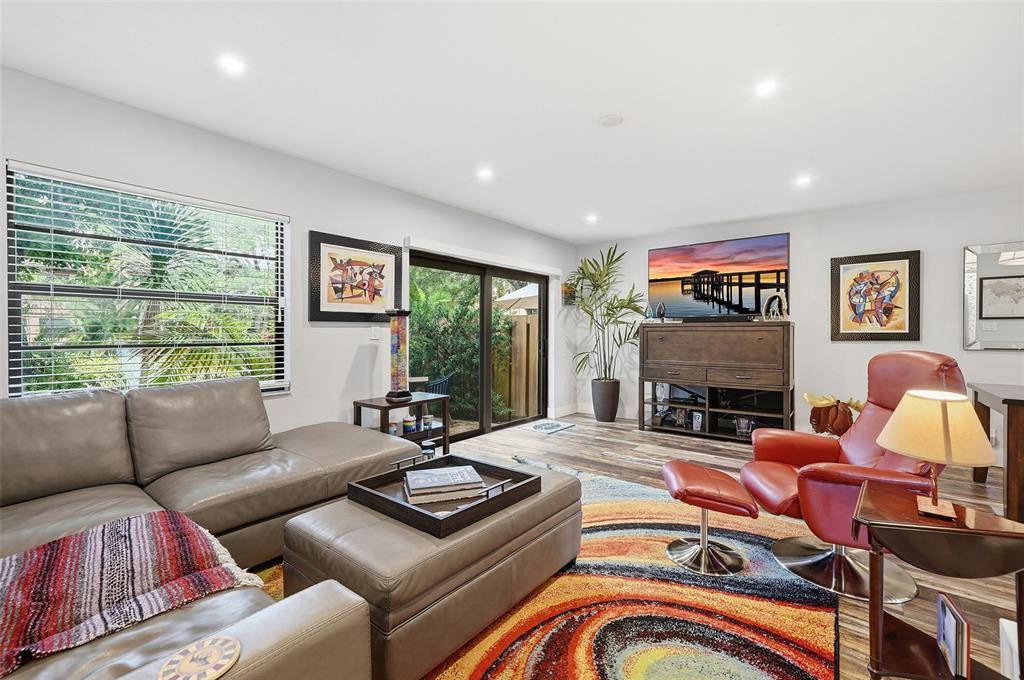 Fort Lauderdale, FL 33305,261 NE 16th Pl #305