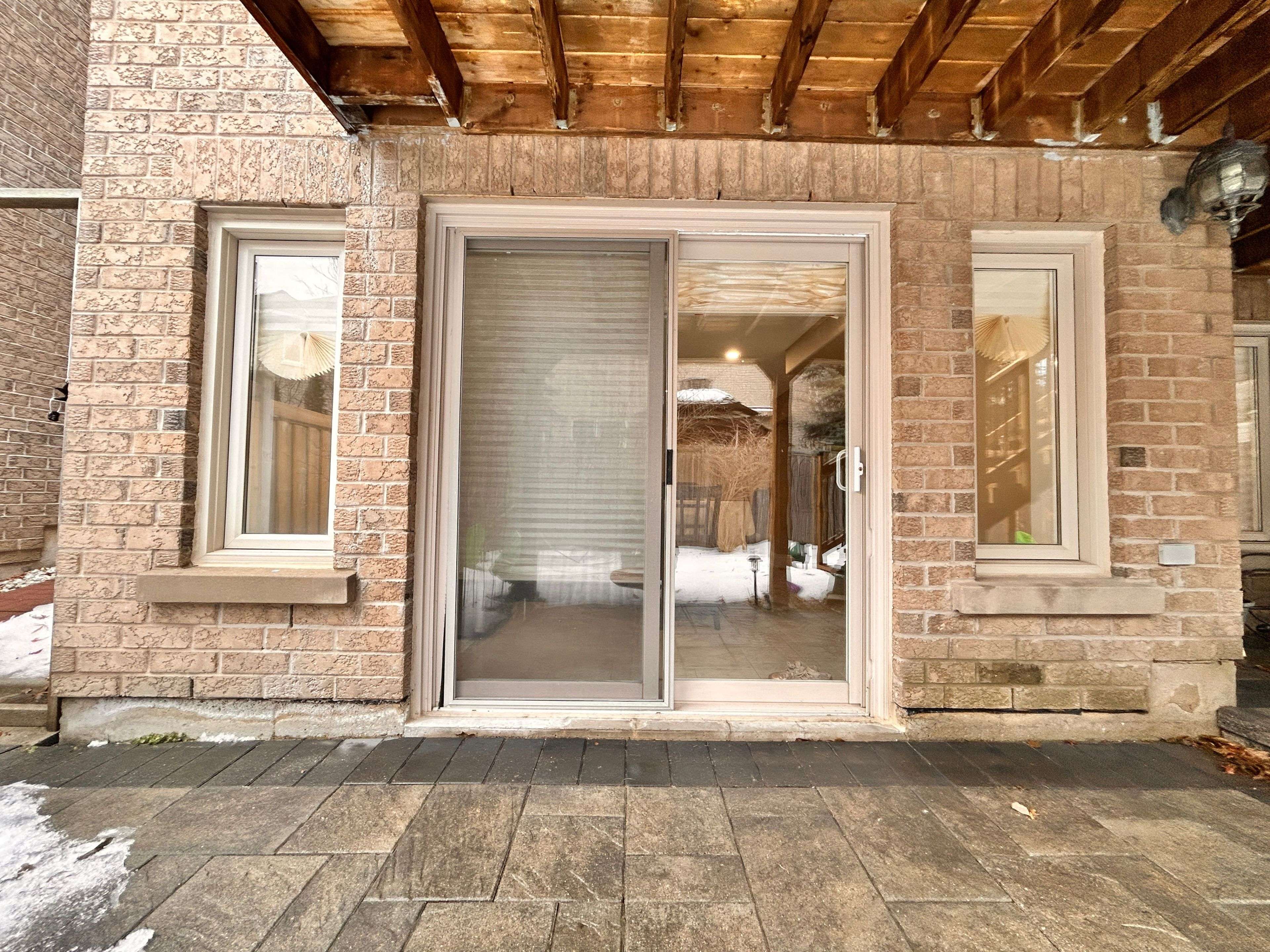 Richmond Hill, ON L4S 0A4,29 Ridgestone DR #Bsmt