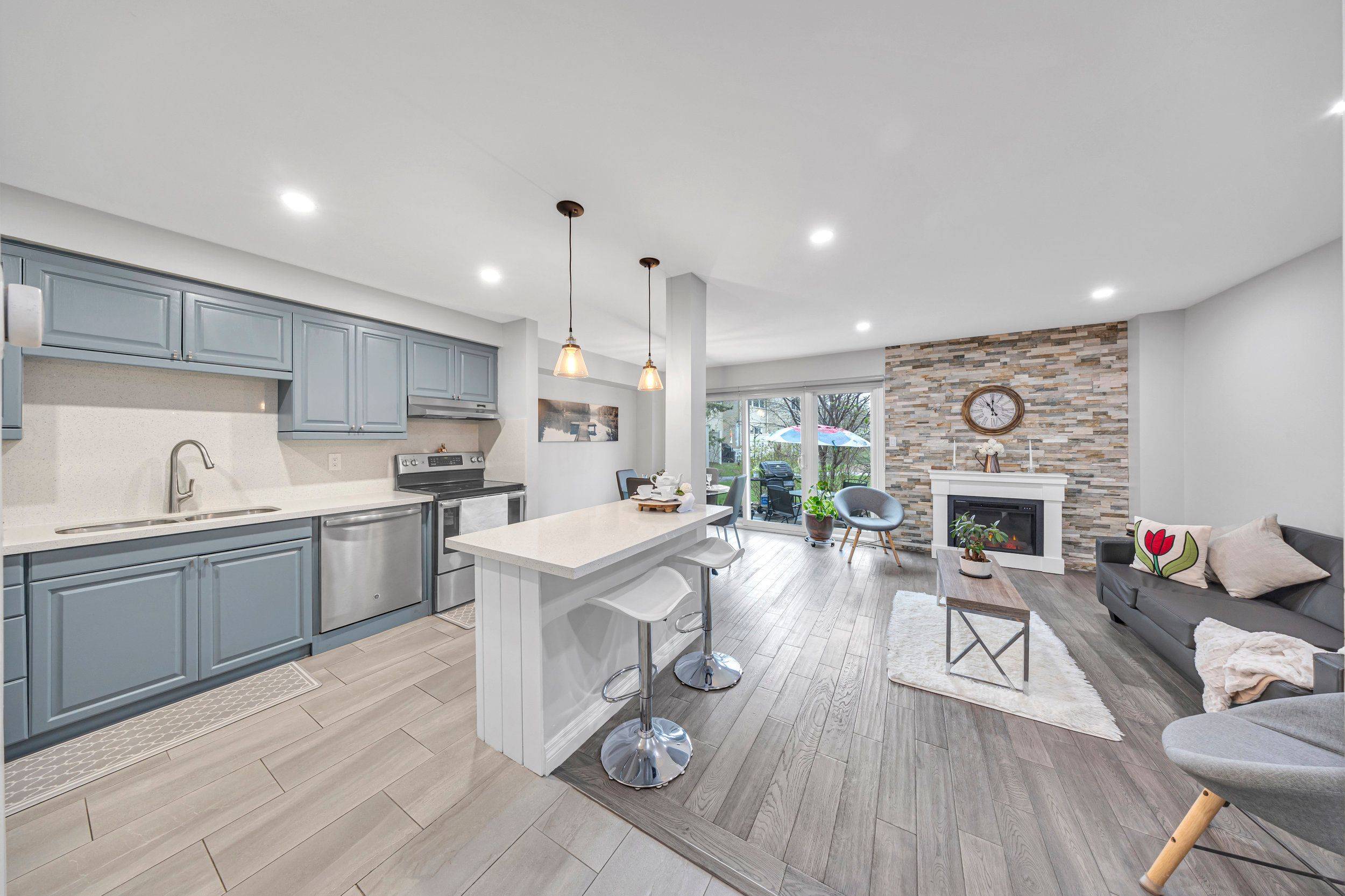 Mississauga, ON L5L 2G5,2676 Folkway DR NW #55