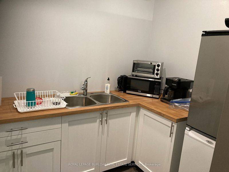 760 Laurentian DR #26, Burlington, ON L7N 3V6