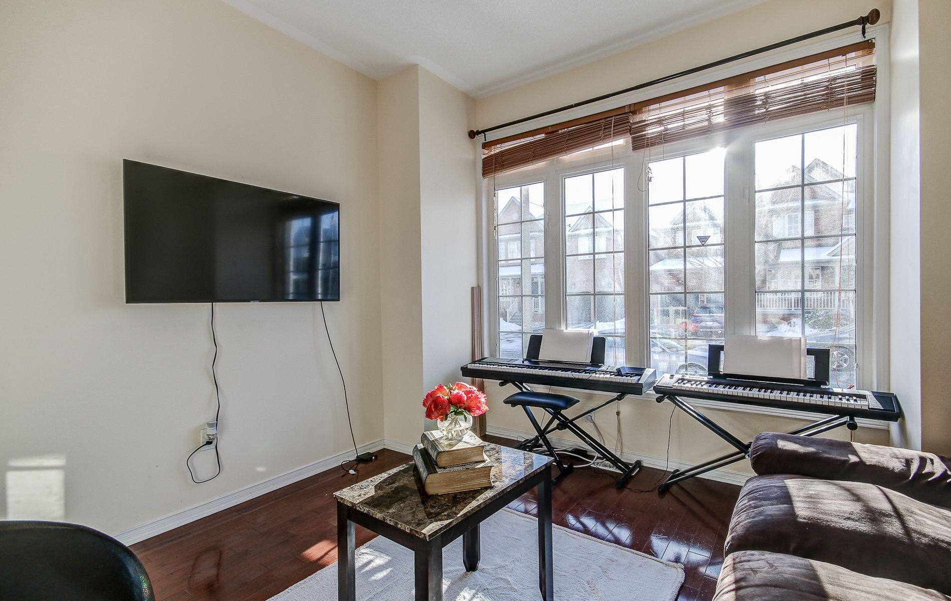 Brampton, ON L7A 3X8,5 Treegrove CRES