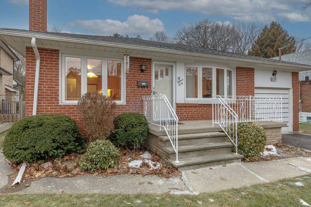 Mississauga, ON L5G 3Z9,1540 Trotwood AVE