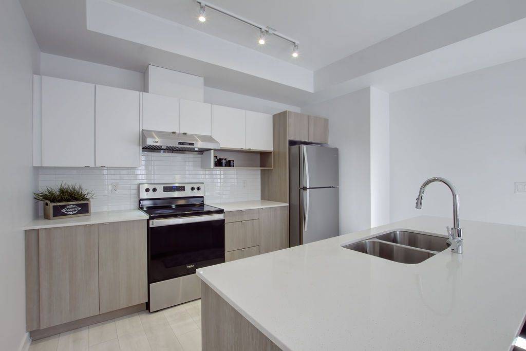 Burlington, ON L7T 4A8,1121 Cooke BLVD #23