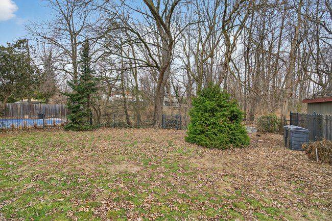 Oakville, ON L6J 6A8,179 Digby RD