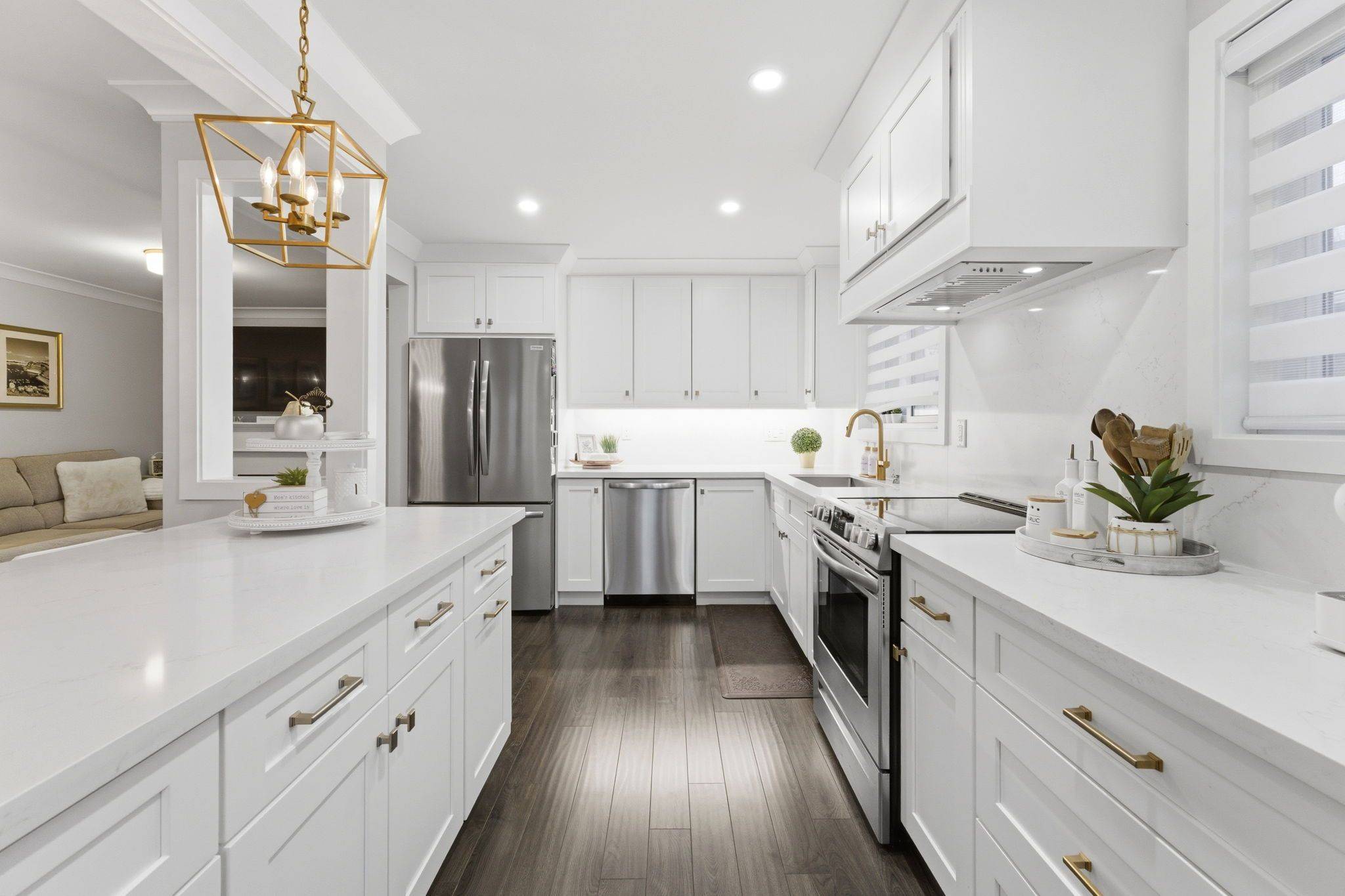 Mississauga, ON L4Y 2K6,3381 Homark DR