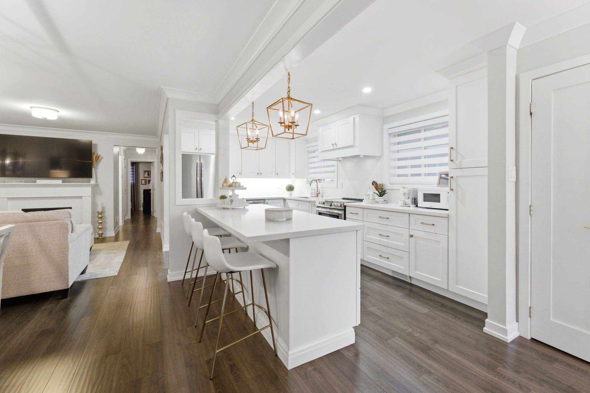 Mississauga, ON L4Y 2K6,3381 Homark DR