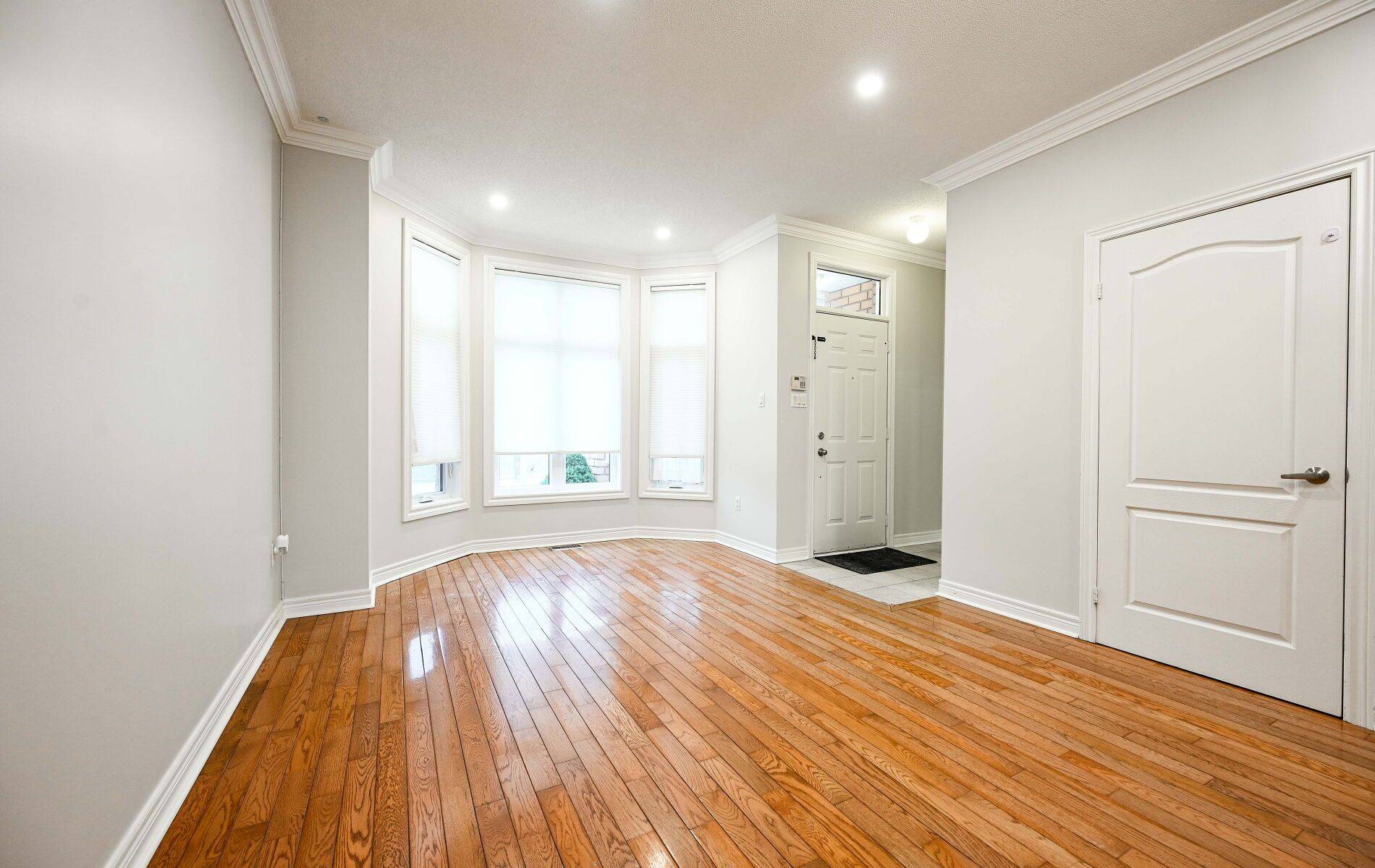 Oakville, ON L6H 6J6,12 The Greenery N/A