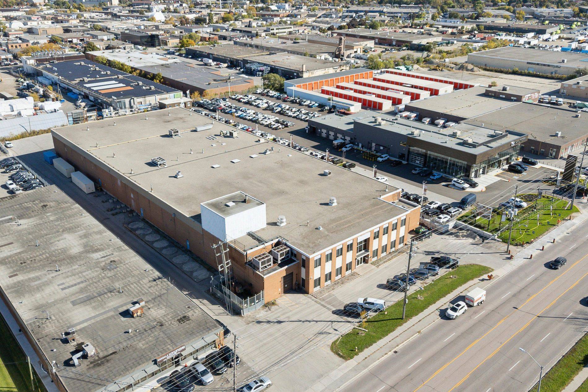 Toronto W10, ON M9W 1R2,260 Rexdale BLVD