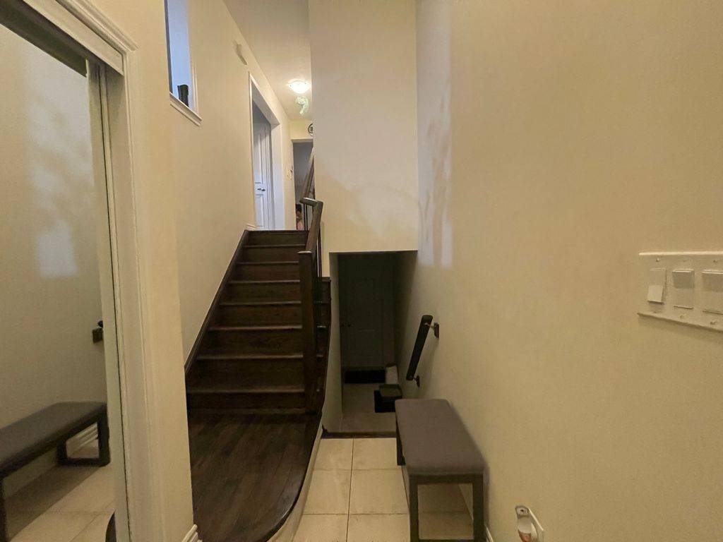 Brampton, ON L7A 3Z3,41 Baycliffe CRES