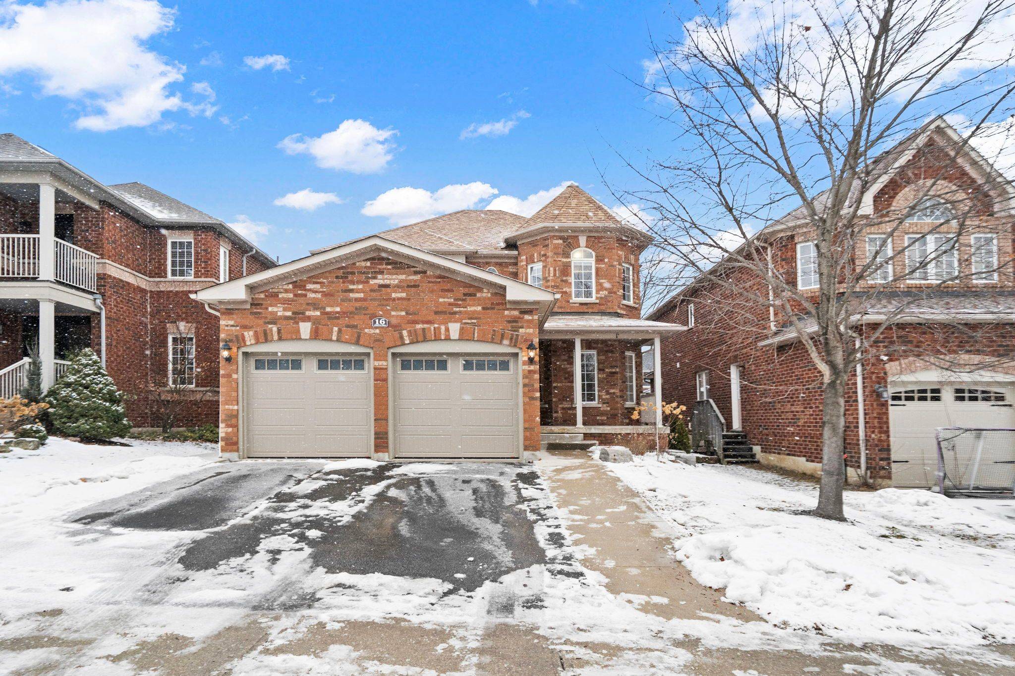 Halton Hills, ON L7G 5Y3,16 Forsyth CRES