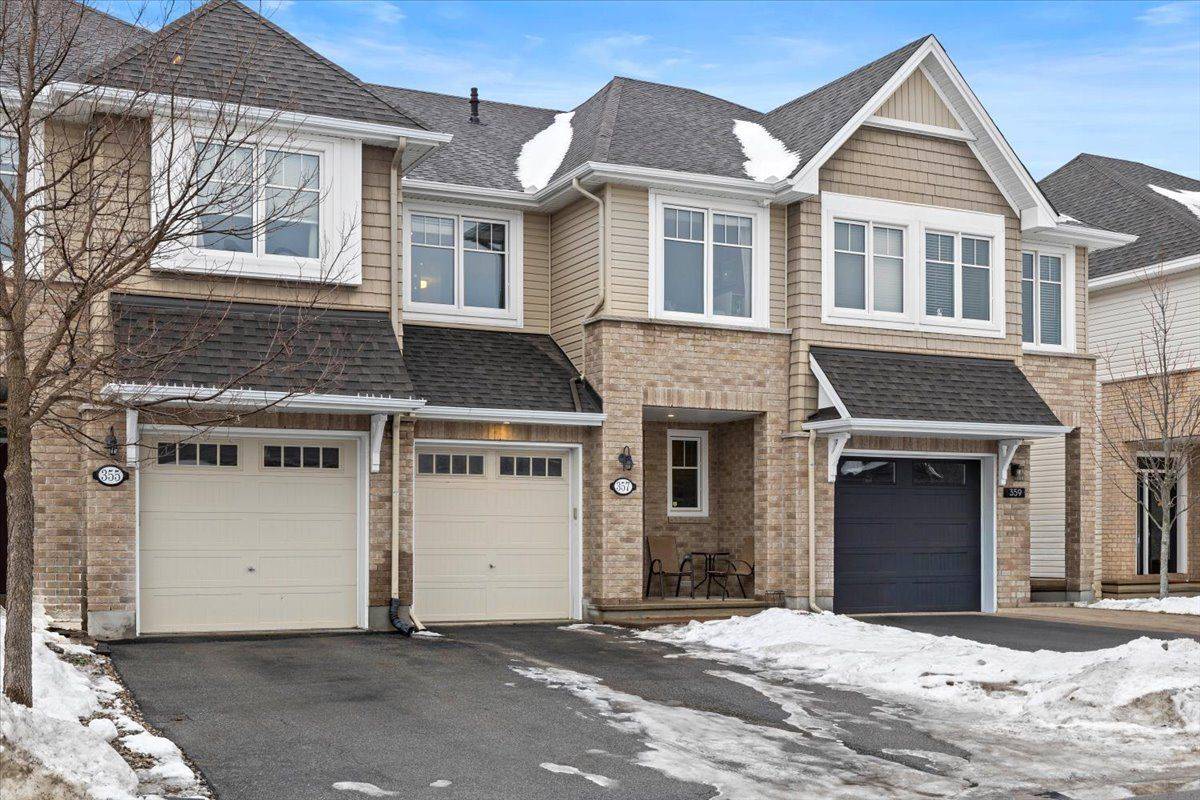 Blossom Park - Airport And Area, ON K1T 0M4,357 Alasken DR