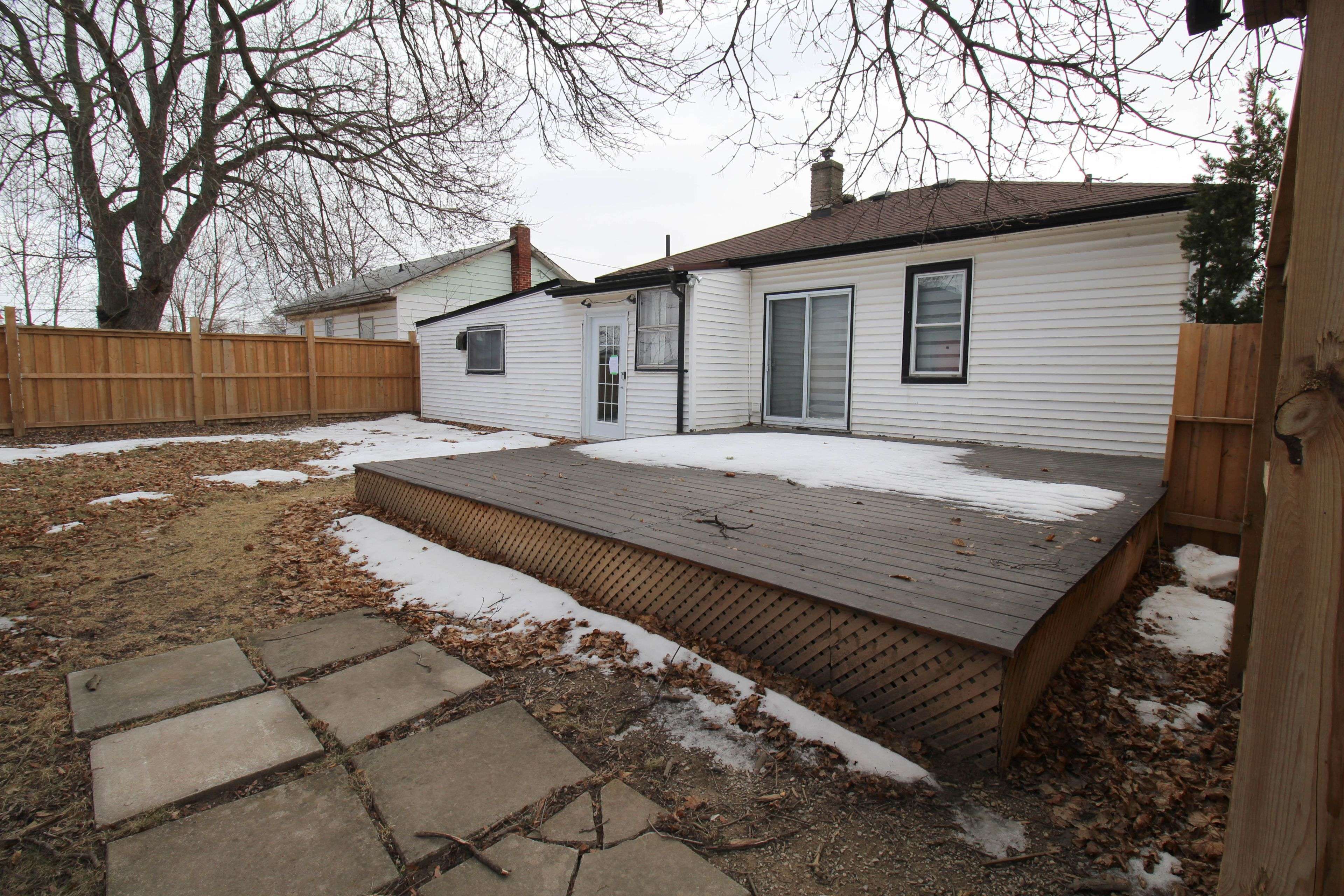 St. Catharines, ON L2P 2C3,9 Inglewood RD