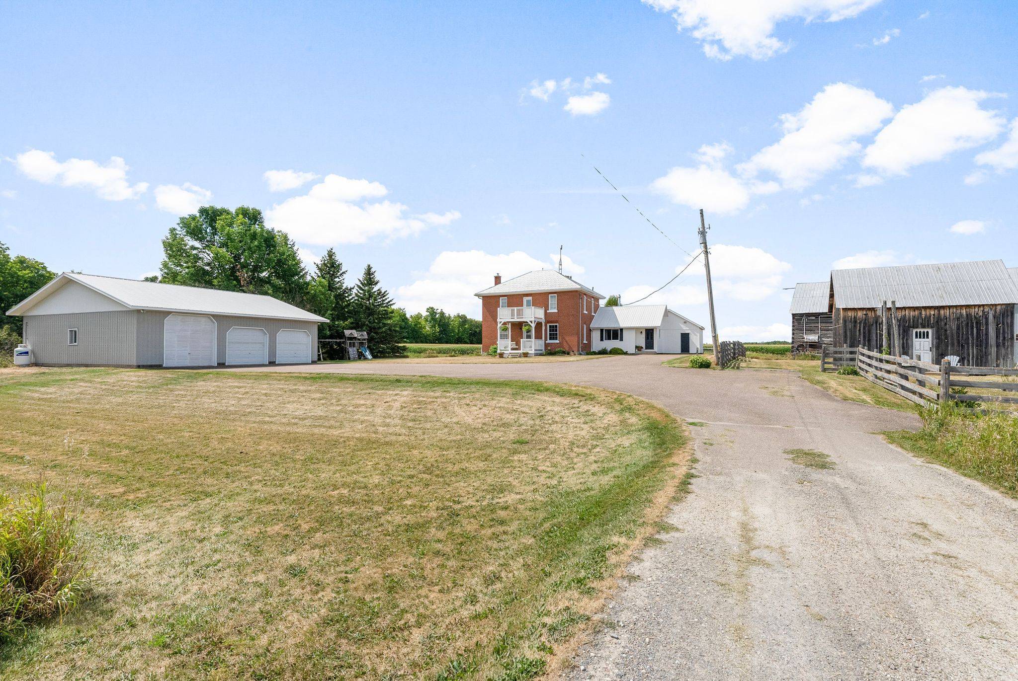 Horton, ON K7V 3Z4,1382 Lochwinnoch RD