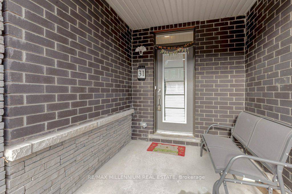 Niagara Falls, ON L2H 3S8,8273 Tulip Tree DR #31